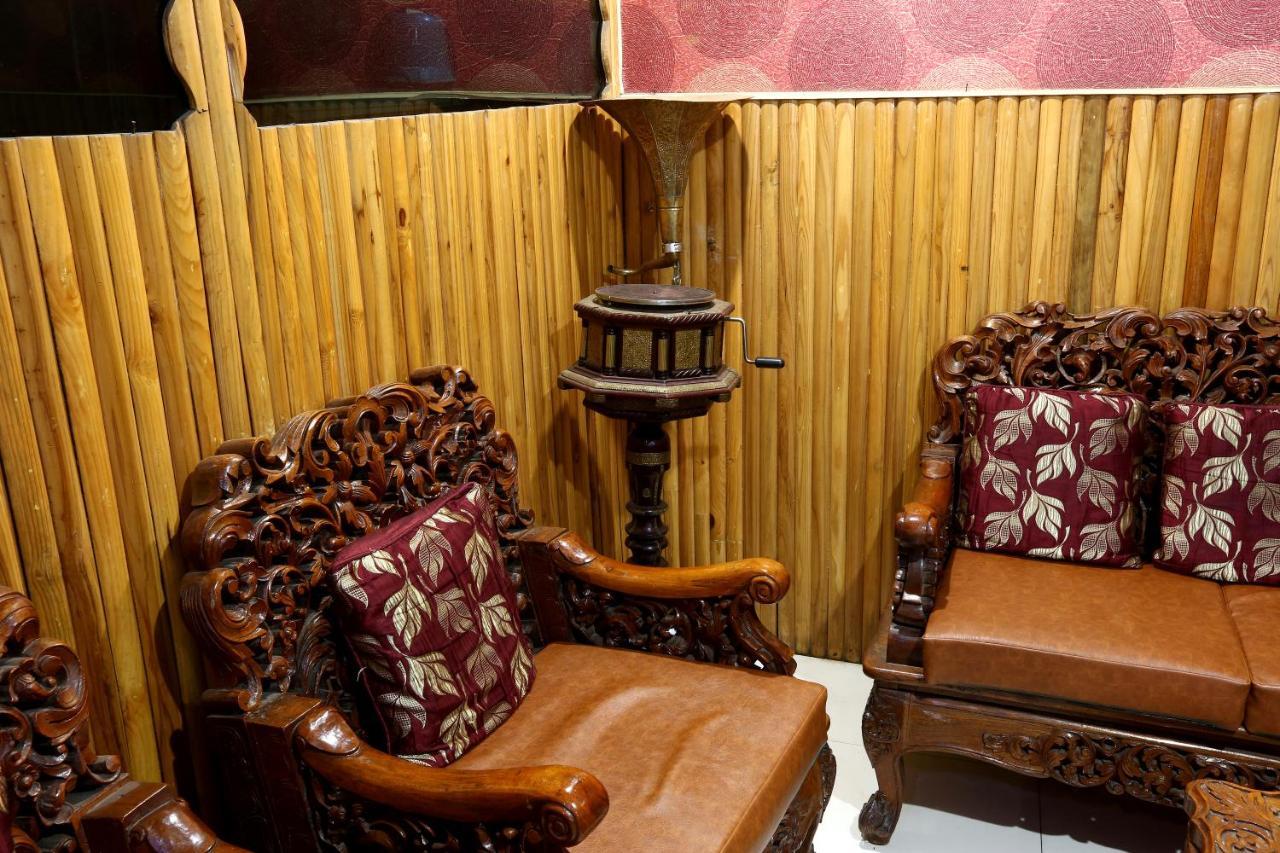 Hotel Assembly-Shillong Buitenkant foto